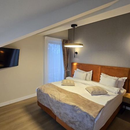 La Boheme Corbeanca - Partener Therme Ostratu Bagian luar foto