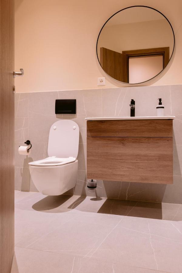 La Boheme Corbeanca - Partener Therme Ostratu Bagian luar foto
